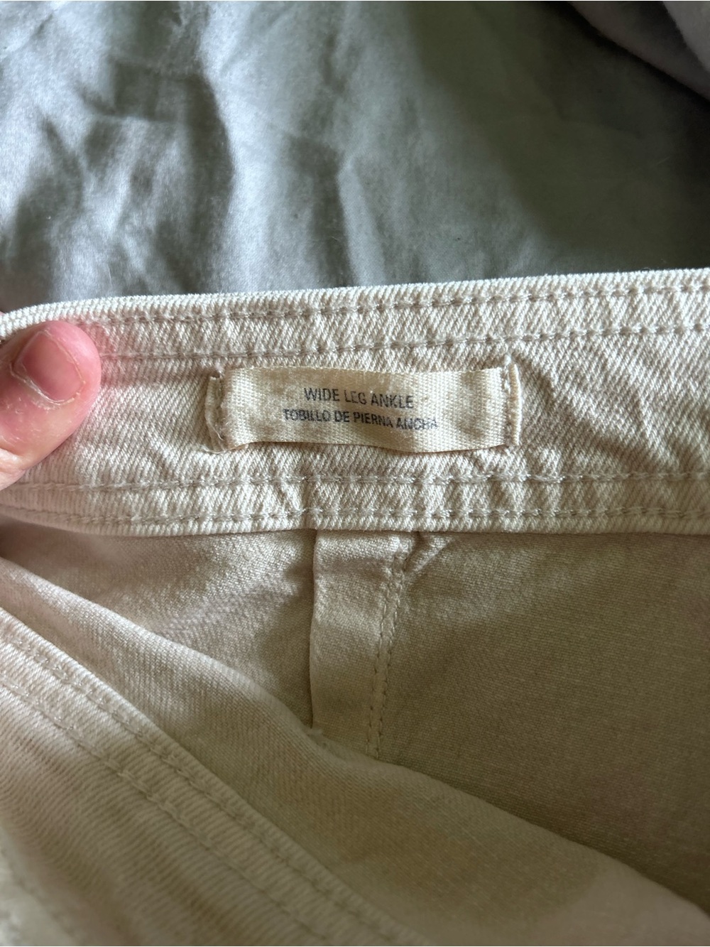 Universal Thread Wide-Leg in Off-White - Picture 3 of 3